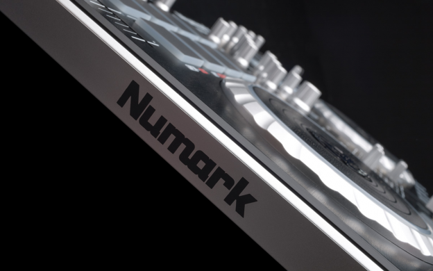 Thiết bị DJ Numark Mixtrack Pro II