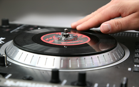 Numark V7 The Turntable Evolved | Numark