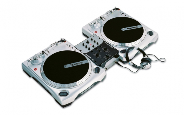 送料無料の通販 in DJ a Numark | v.6 Box DJ機材