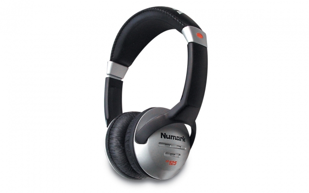 https://www.numark.com/images/sized/images/product_large/hf125_angle_lg-624x390.jpg